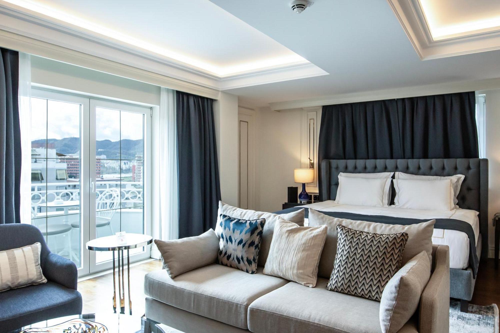 Xheko Imperial Luxury Hotel & Spa Tiranë Ngoại thất bức ảnh Suite