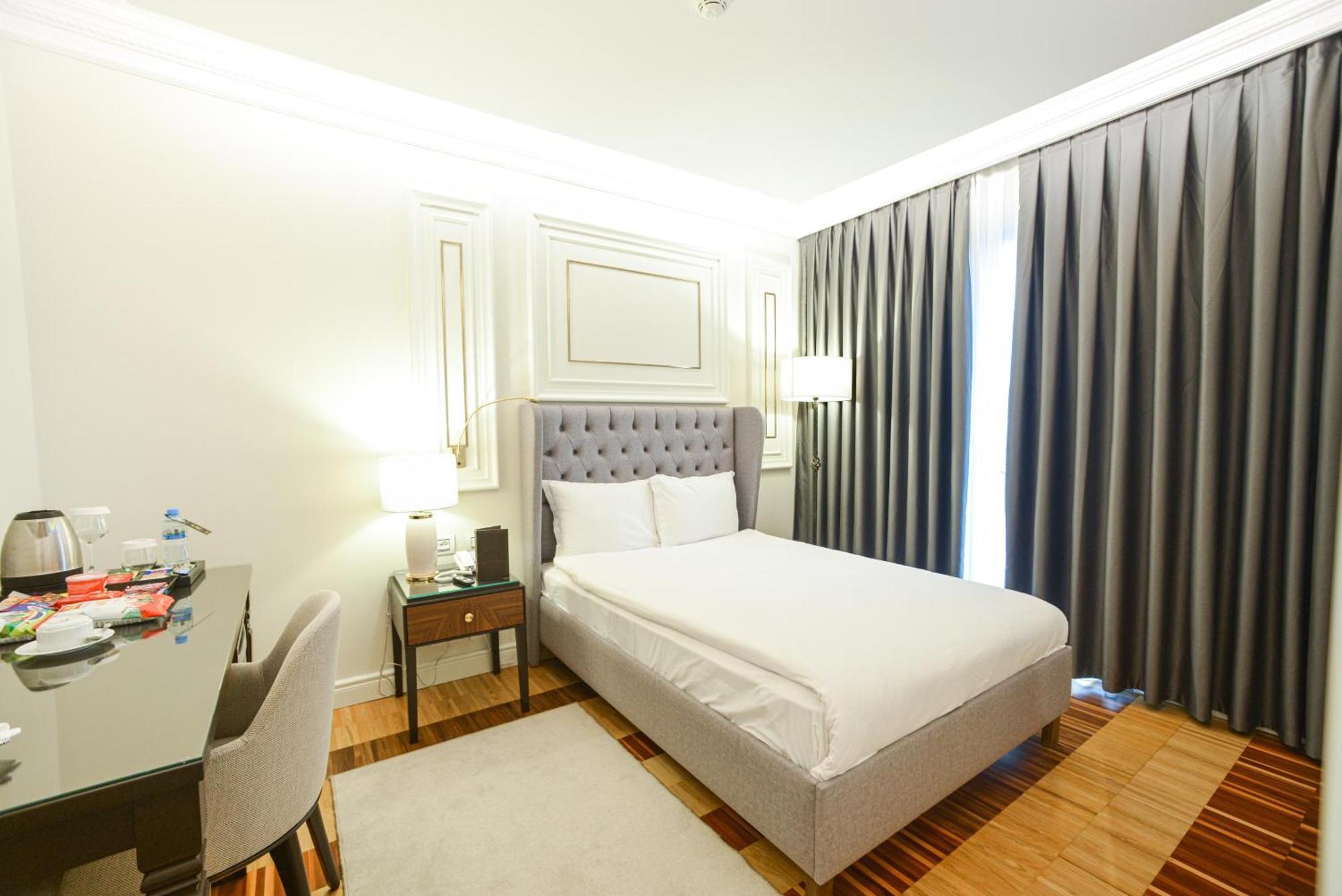 Xheko Imperial Luxury Hotel & Spa Tiranë Ngoại thất bức ảnh