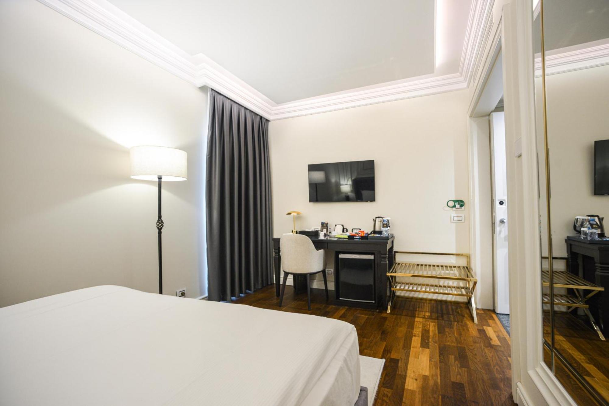 Xheko Imperial Luxury Hotel & Spa Tiranë Ngoại thất bức ảnh